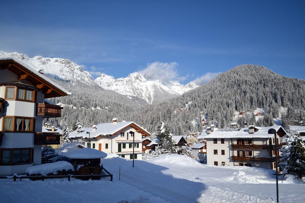 Hotel Pineta Falcade Buitenkant foto