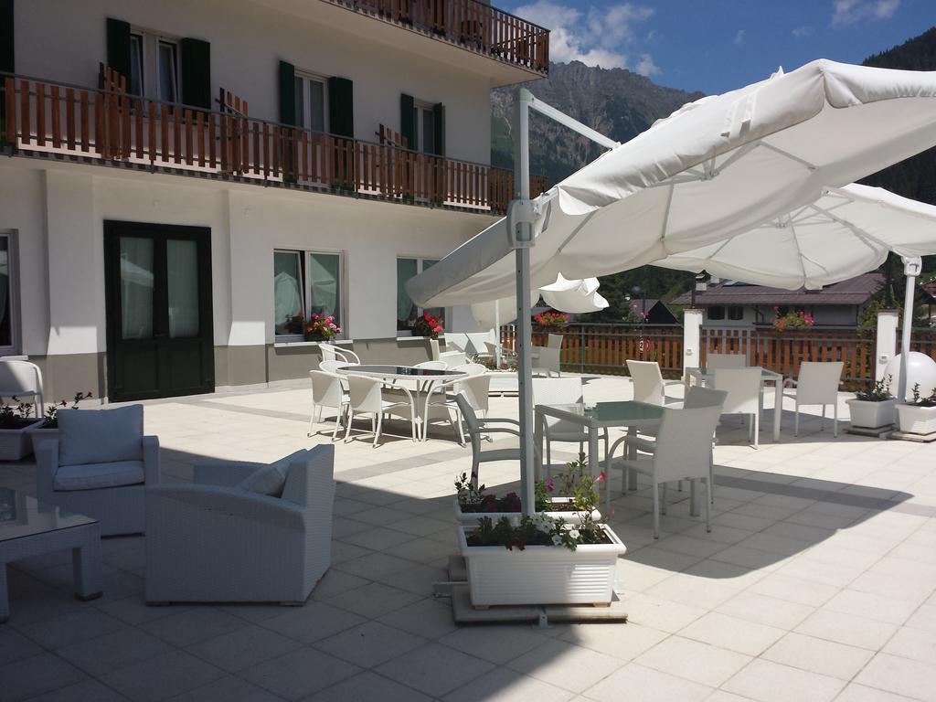 Hotel Pineta Falcade Buitenkant foto